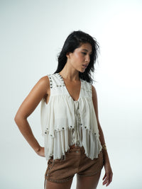 Blusa con tachuelas 
