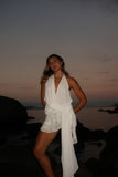 Blusa blanca destacada