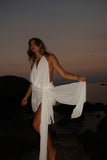 Blusa blanca destacada