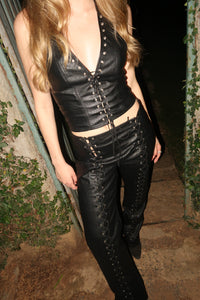 Corset Couro Ilhós