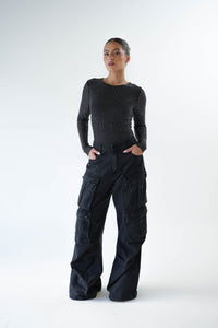 Pantalones negros pesados