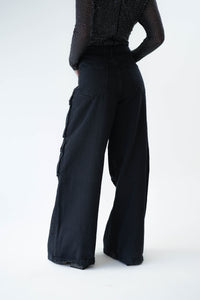 Pantalones negros pesados