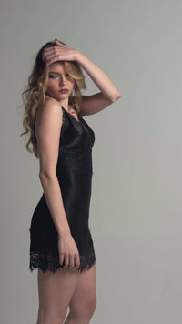 Stories de Affair Lace Dress